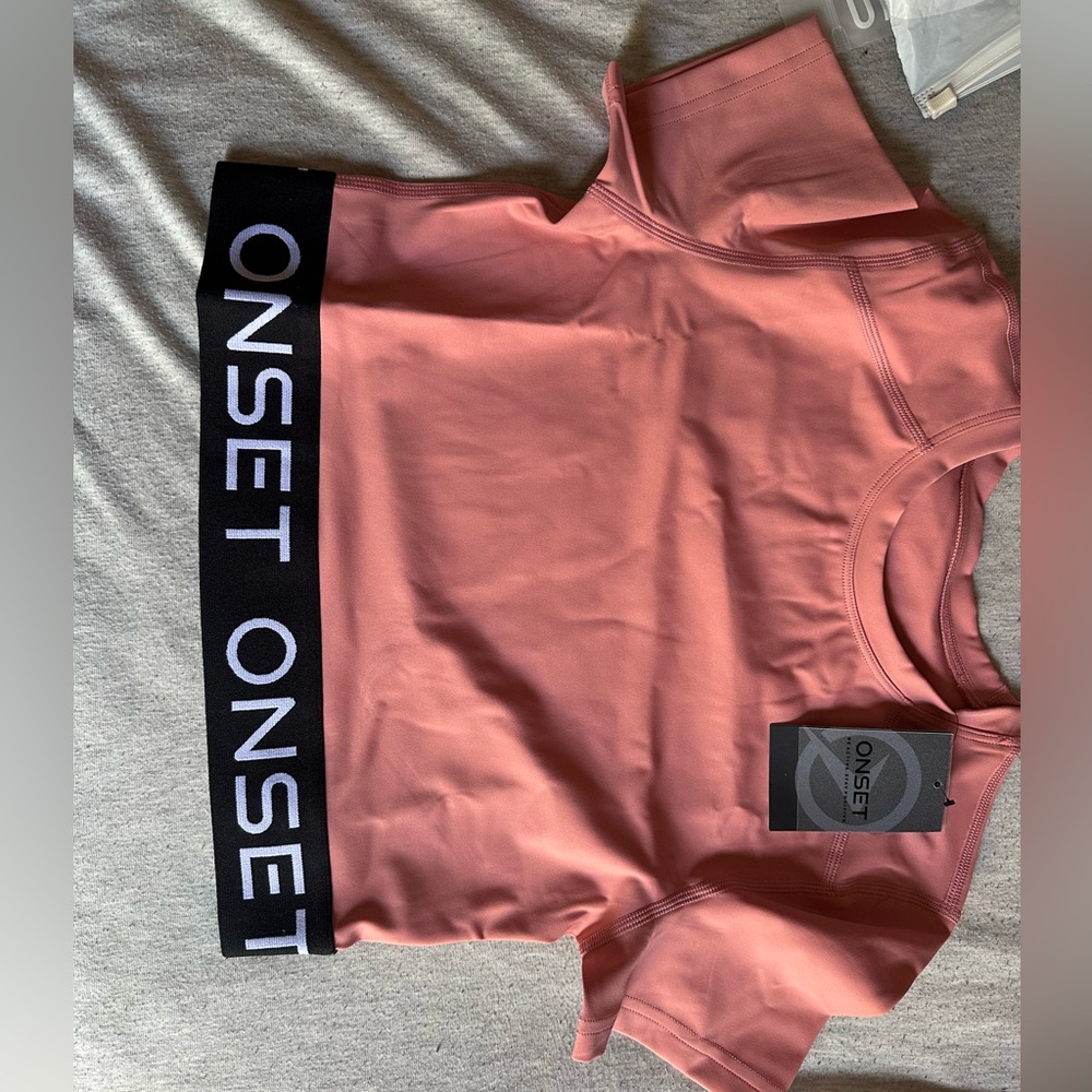 Onset active top